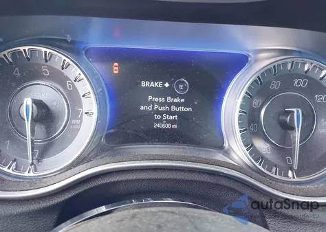 2022 Chrysler 300 Touring из США, поврежденный, VIN 2C3CCAAG1NH139499